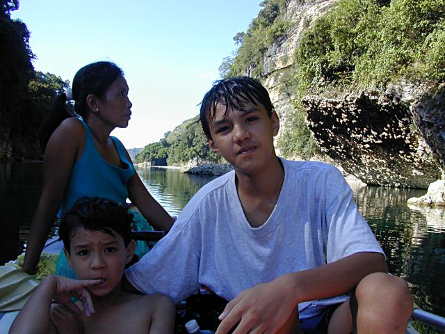 Gie, Marco und Manuel auf dem Pinacanauan River