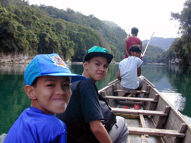 Abfahrt nach Lapit auf dem Pinacanauan River